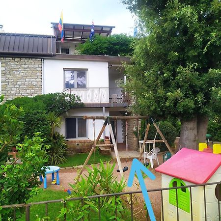 Casa Furrer Aparthotel Tirrenia Buitenkant foto