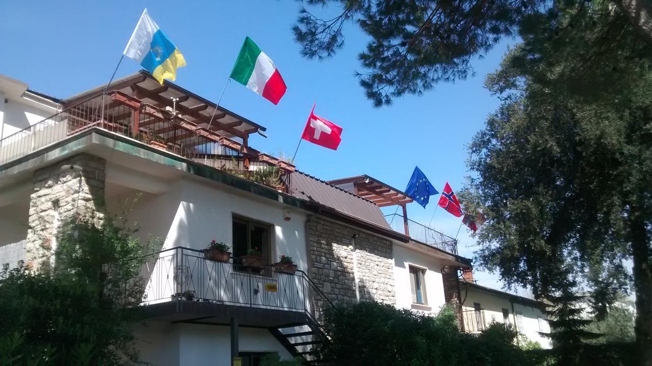 Casa Furrer Aparthotel Tirrenia Buitenkant foto