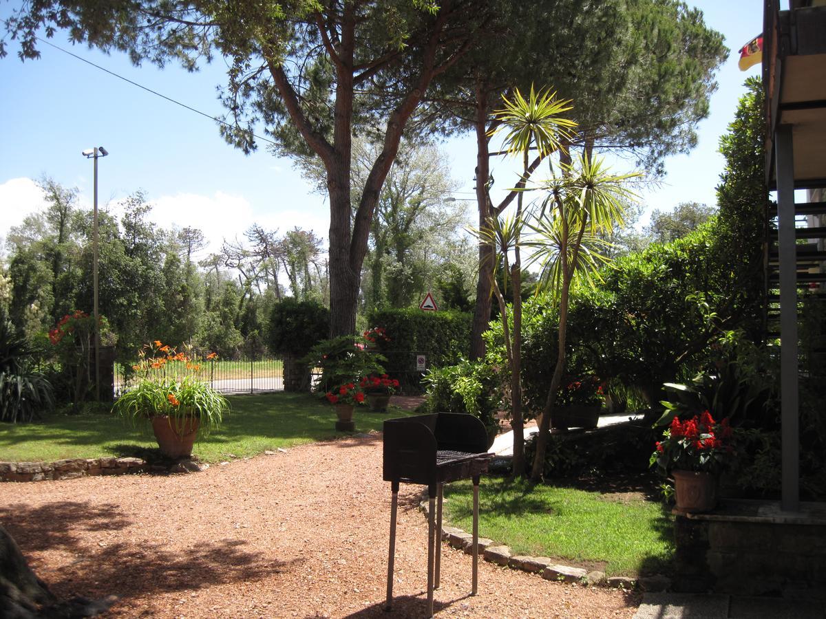 Casa Furrer Aparthotel Tirrenia Buitenkant foto