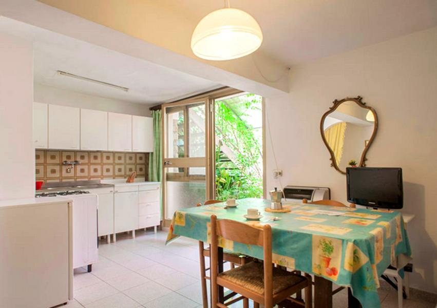 Casa Furrer Aparthotel Tirrenia Buitenkant foto